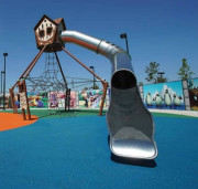 Jeu d'escalade araignée avec toboggan - Age enfant 5+ - Hauteur de chute 3 m