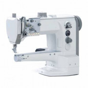 Machine de couture à triple entrainement