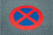 Marquage au sol panneau d'interdiction en thermoplastique