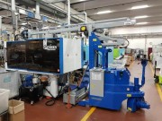 Grue électrique à batterie avec capacité de levage jusqu’à 2.000 kg