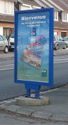 Panneau d'affichage à ressorts