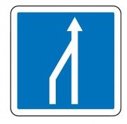 Panneau d'indication d'une réduction du nombre de voies C28