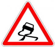 Panneaux chaussée glissante