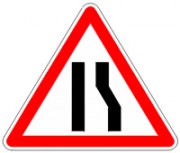 Panneaux chaussée rétrécie droite