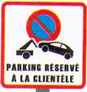 Panneaux parking réservé