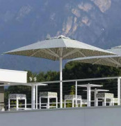 Parasol XL télescopique 300 à 500 cm