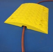 Passage de câble 5 x 2 cm - 5 x 3 cm