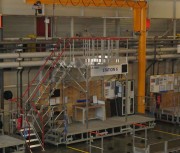 Passerelle de travail sur ligne de production - Aluminium - Charge max 200 kg