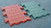 Pavé autobloquant caoutchouc souple