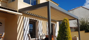 Pergola bioclimatique motorisée sur mesure - Lame plate orientable de 300 mm