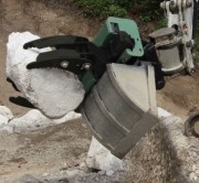 Pince de préhension pour mini pelle 4/8 tonnes