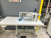 Piqueuse industrielle triple entrainement