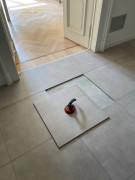 Plancher surélevé en grés autoportante