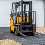 Plaque de protection des sols emboitable en location