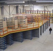 Plateforme de stockage sur rayonnage