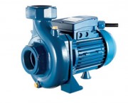 Pompe de surface bicellulaire triphasée