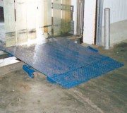 Pont de chargement à lèvre articulée en acier - Charge 4t