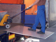 Pont de chargement en aluminium - Charge 600 à 1200 kg