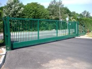 Portail industriel coulissant auto ou manuel