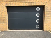 Porte de garage sectionnelle - Refoulement plafond - Manuelle ou électrique