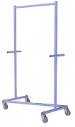 Porte vêtements à roulettes