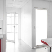 Porte vitrée ou pleine pour cloison - Avec cadre en aluminium - sur mesure 