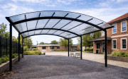 Préau scolaire en aluminium - sur mesure