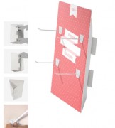 Présentoir en carton avec crochets