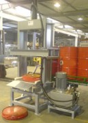 Presse à fût verticale automatique hydraulique - Force compactage 20 t - Cycle 60 s