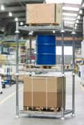 Rack de stockage gerbable - Charge maximale : 2 t - Entraxe : 1370 x 1005 mm ou 1850 x 1000 mm - Montage : sans outil ni boulon