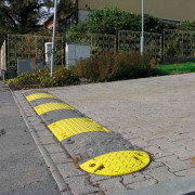 Ralentisseurs pour voies privées