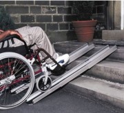 Rampe accès handicapé - Charge maximum : 270 Kg