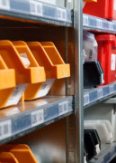 Rayonnage tôlé à tablettes