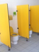 Séparateur urinoirs en bois stratifié