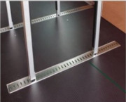 Serre-charge intérieur pour véhicule utilitaire