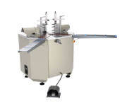 Sertisseuse d'angle hydropneumatique pour profilés aluminium