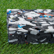 Sous-couche amortissante pour aire de jeux