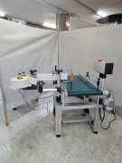 Systeme modulaire de pose automatique d'etiquettes en angle