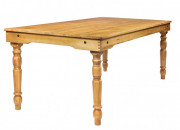 Table Bois pieds tournés démontables  - Hauteur : 76 cm – Dimensions: 213 x 102 cm – En bois clair