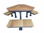 Table de jardin avec 3 banquettes