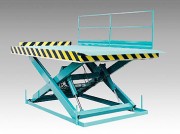 Table élévatrice de quai à ciseaux