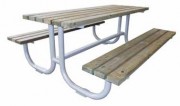 Table pique-nique avec 2 supports tubulaires