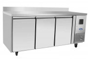 Table réfrigérée à 3 portes avec dosseret - Capacité 420 L - Dim. L 1795 x P 700 x H 840 mm