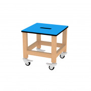 Tabouret carré à roulettes pour crèche