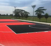 Terrain de basket en dalles clipsables