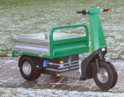 Triporteur électrique à plateau basculant avec ou sans ridelles - Vitesse 12 Km/h - Autonomie 42 km - Charge 350 Kg