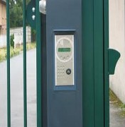 Visiophone professionnel avec lecteur de badge