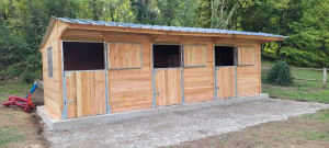 3 box en bois pour chevaux - Devis sur Techni-Contact.com - 1