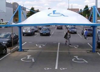 Abri protection parking handicapé - Emprise au sol: 6.6 x 10 m