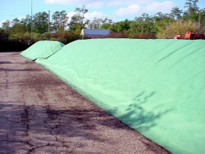 Bâche de compostage LEST'O verte 300 gr - Fabriquée à 100% en fibres polypropylène